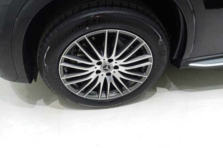 Used Mercedes-Benz GLC 2025 Refreshed GLC 300 L 4MATIC Dynamic Version 5 Seats
