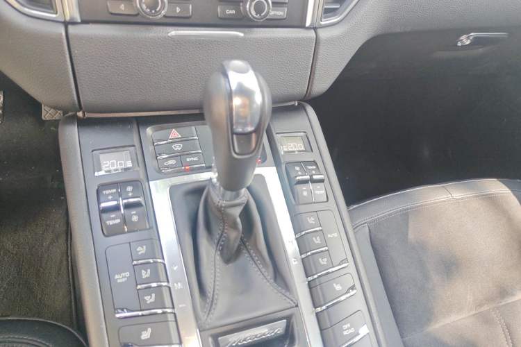 Used Porsche Macan 2016 Macan S 3.0T Gear Lever