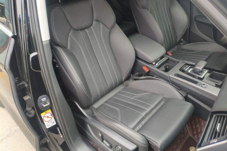 Used Audi Q5L 2022 Updated 45T Luxury Dynamic Version