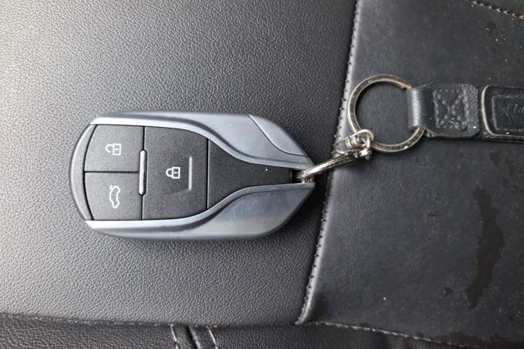 Used Hanteng X7 2016 2.0T DCT Luxury Edition
