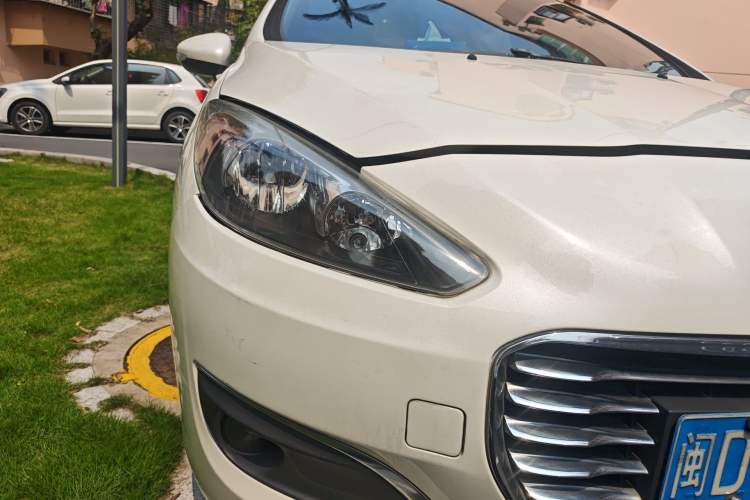Used Peugeot 308 2014 Enjoy Edition Classic 1.6L Automatic Premium Model Right Front Headlight