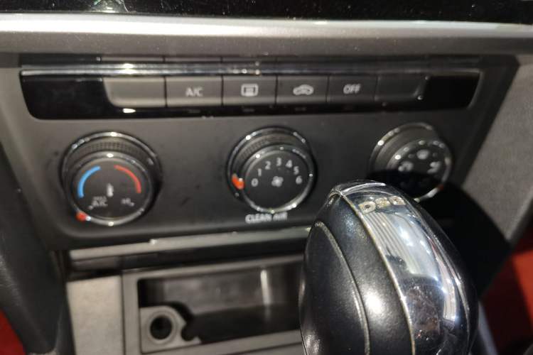 Used Volkswagen Lamando 2021 230TSI DSG Fashion Edition
