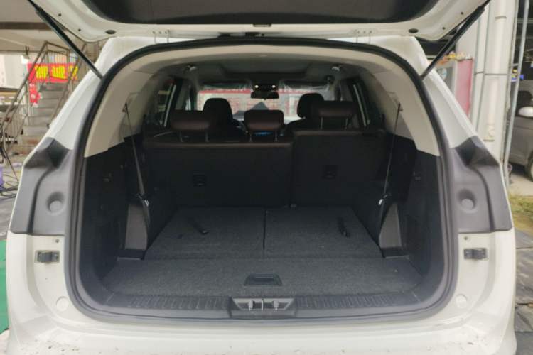 Used JETOUR X90 PLUS 2023 Facelift 1.6TD DCT Villa 7-Seater
