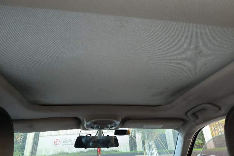 Used Zotye Domy X7 2017 1.8T Manual Luxury Model
