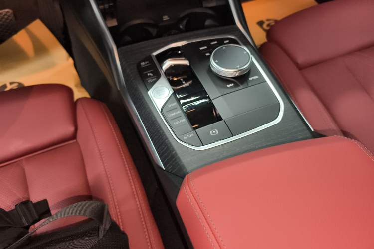 Used BMW 3 Series 2025 325Li M Sport Package Gear Lever