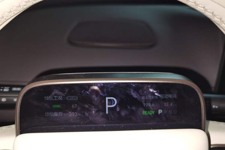 Used Li Auto Li Auto i6 2025 Model Two-Wheel-Drive Standard Type