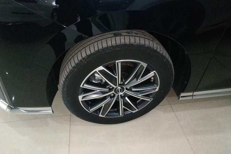 Used GAC Trumpchi M8 2024 Master Series 400T Prestige Edition