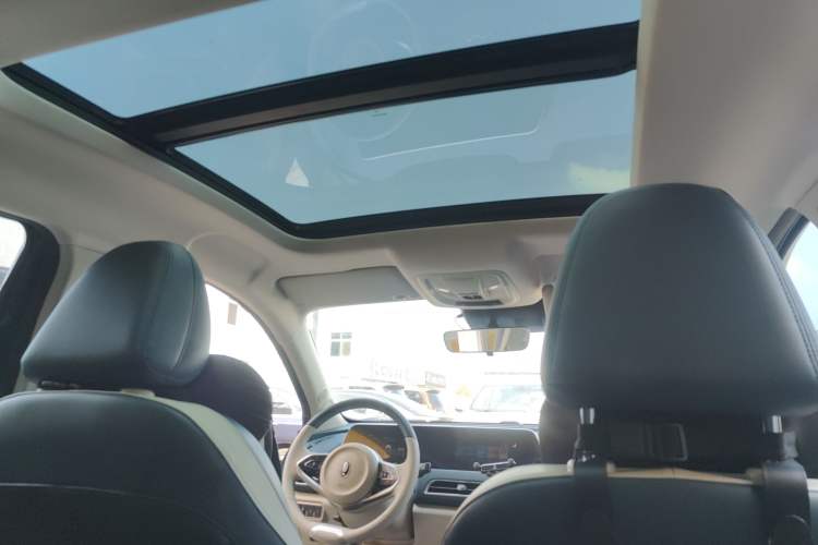 Used ORA Good Cat 2021 400km Standard Range Venus Edition Lithium Iron Phosphate Headliner