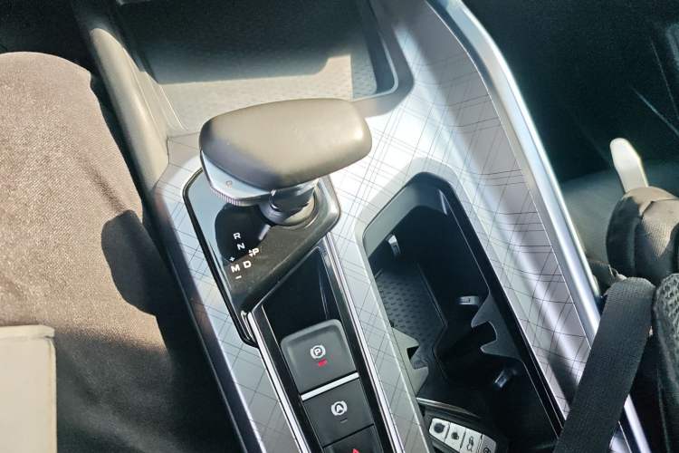 Used Geely Auto Preface 2021 2.0TD Luxury+ Version Gear Lever