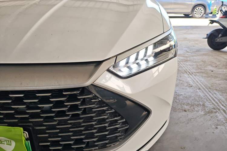 Used BYD Qin PLUS 2024 HONOR Edition DM-i 55KM Leading Model
