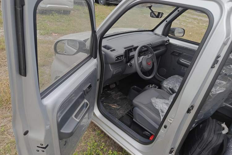 Used Wuling Zhiguang New Energy 2025 Comfort Model