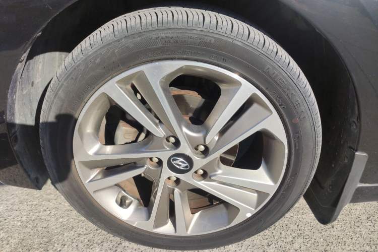 Used Hyundai Elantra (6th Generation / Lingdong) 2016 1.6L Automatic ZhiXuan – Elite Version Left Front Wheel Hub