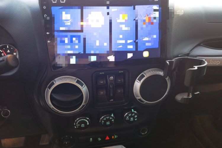 Used Jeep Wrangler 2014 3.0L Sahara Four-Door Edition