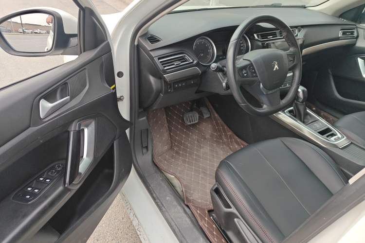 Used Peugeot 408 2015 1.2T Automatic Luxury Edition Driver Seat