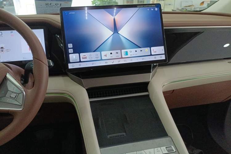 Used BYD Xia 2025 DM-i 1.5T 180km Beyond Edition