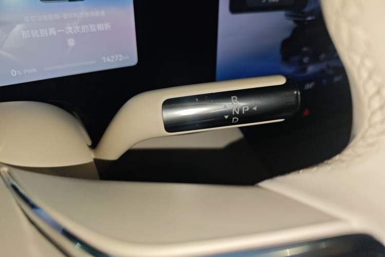 Used Hima AITO M8 2025 Extended-Range Max+ Version 53.4 kWh 6-Seater Edition
