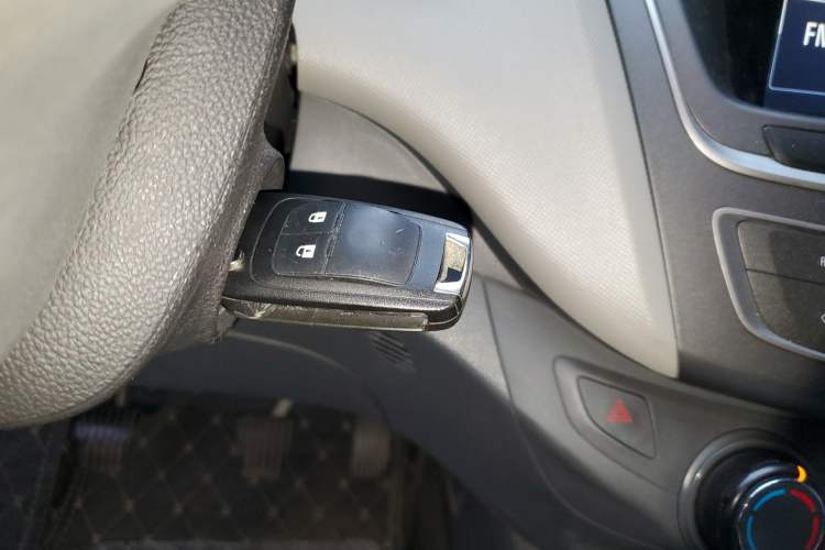 Used Chevrolet Sail 2015 Sail 3 1.5L Manual Happiness Edition