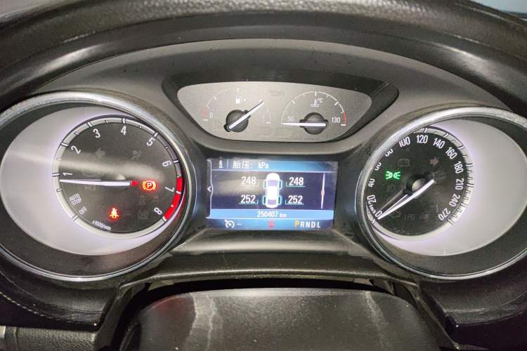 Used Buick Verano 2015 Sedan 20T Dual-Clutch Elite Model
