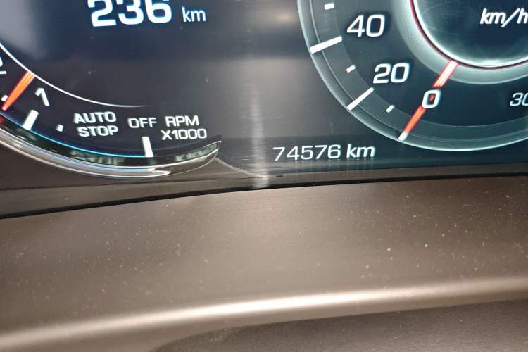 Used Cadillac CT6 2022 28T Luxury Edition Odometer Close Up