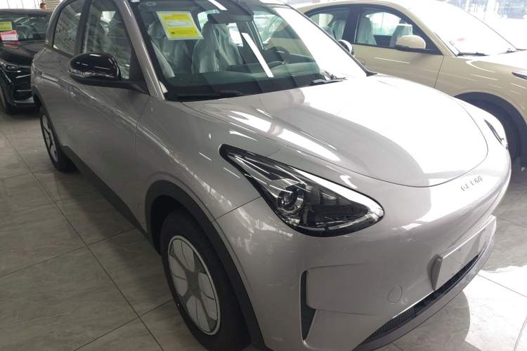 Used Geely Galaxy Geome 2026 Model 310km Youth Edition Front Right 45 Deg
