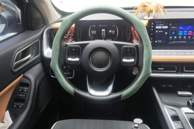 Used Great Wall Poer 2023 2.0T Passenger Version Automatic Diesel 4x4 Sporty GW4D20M Steering Wheel