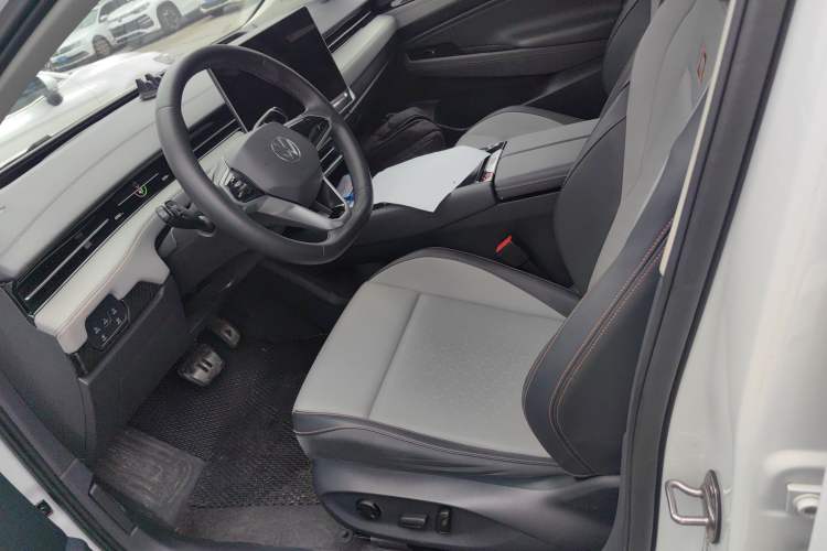 Used Volkswagen ID.7 VIZZION 2024 AIR model
