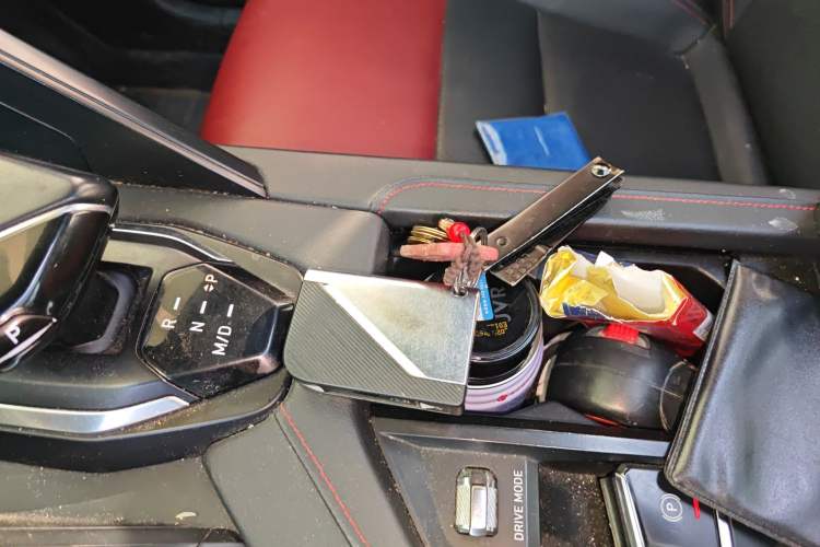 Used Lynk & Co 06 2020 1.5T JinPro model
