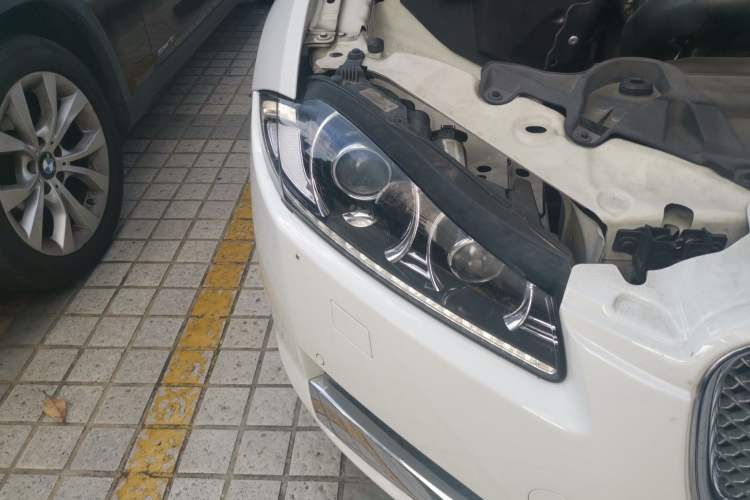 Used Jaguar XF 2015 XF 2.0T Prestige Edition Right Front Headlight