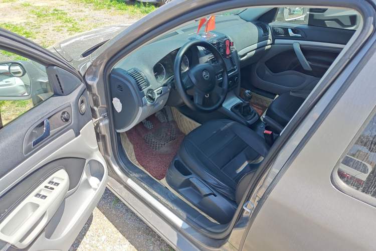 Used Skoda Octavia 2014 1.6L Manual Yijie Edition