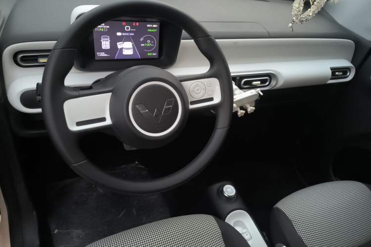 Used Wuling Hongguang MINIEV 2024 3rd Generation 215km Youth Edition