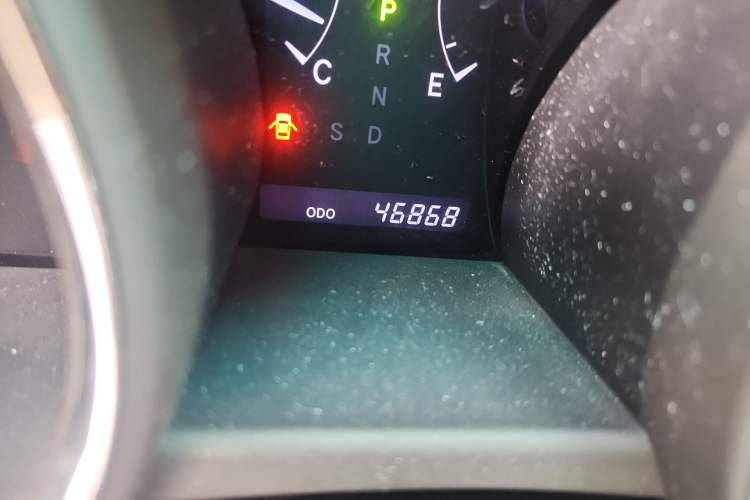 Used Toyota Highlander 2012 2.7L Two-Wheel Drive 7-Seater Luxury Edition Odometer Close Up