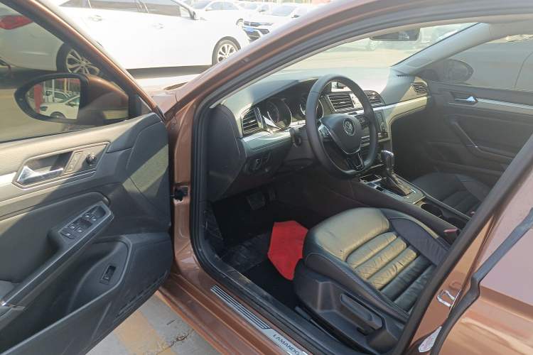 Used Volkswagen Lamando 2017 280TSI DSG Comfort Edition
