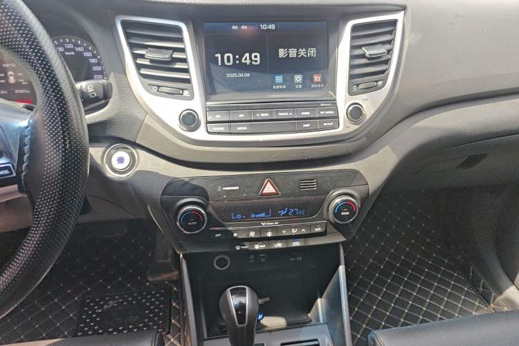 Used Hyundai Tucson 2018 1.6T Dual-Clutch Two-Wheel Drive 15th Anniversary Special Edition