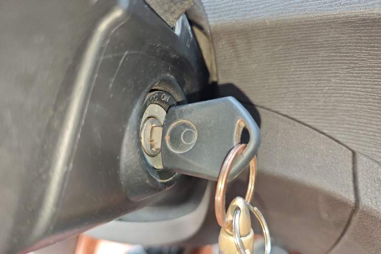 Used Wuling Hongguang 2014 1.5L S Standard Version