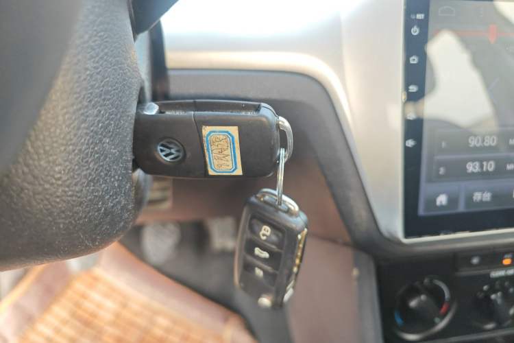 Used Volkswagen Lavida 2017 1.6L Manual Fashion Edition