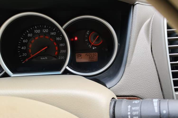Used Nissan Sylphy 2009 1.6XE Automatic Comfort Edition Odometer Close Up
