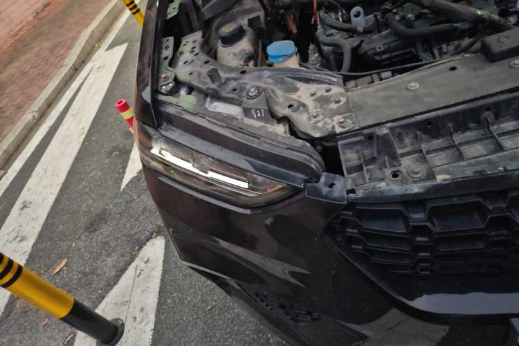 Used Wey VV7 2019 Upgraded Model 2.0T Flagship Version China VI Right Front Headlight