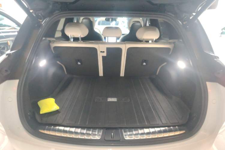 Used Nio ES6 2024 75 kWh Trunk