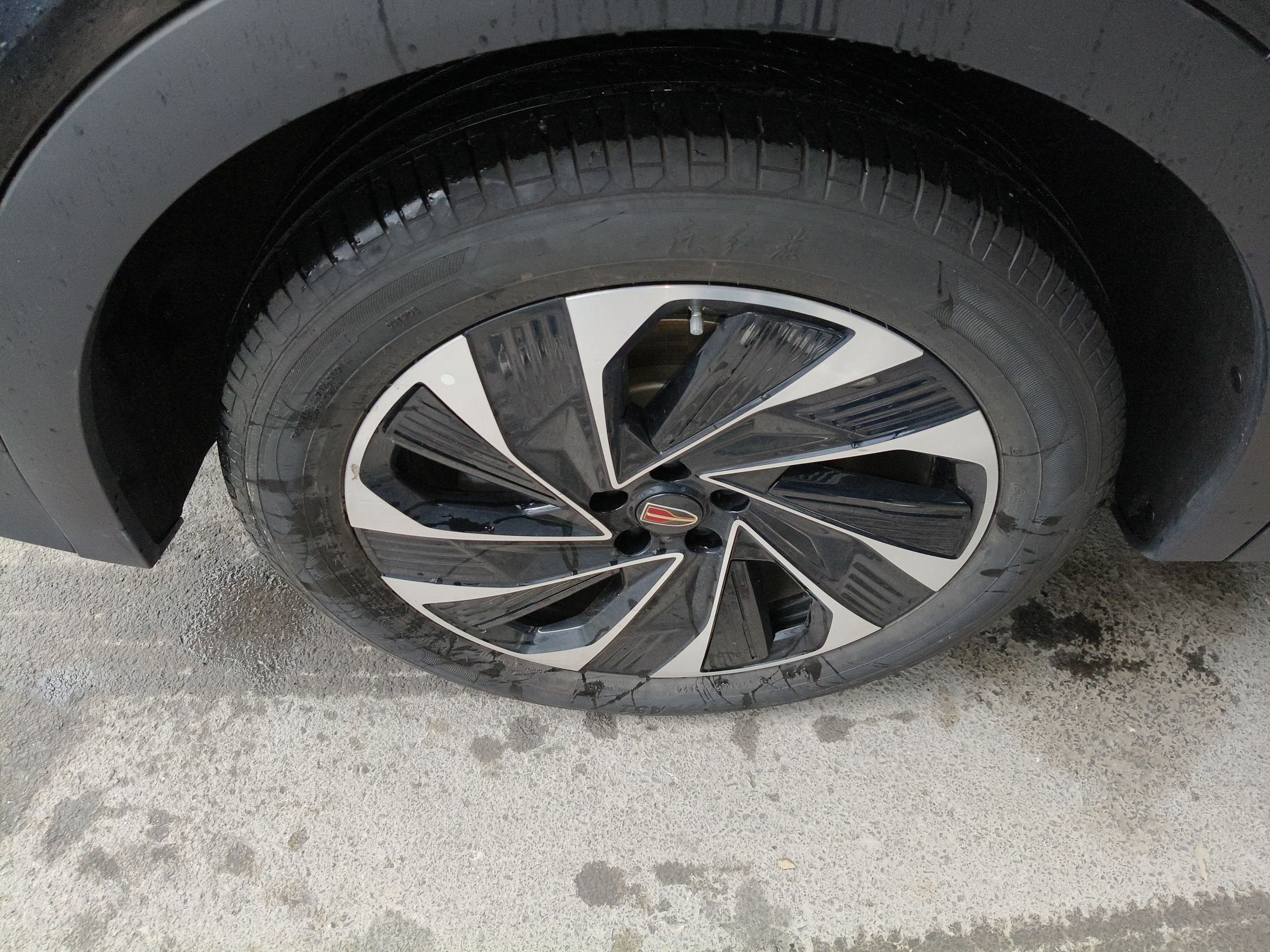 Hongqi HS7 PHEV 2024 2.0T PHEV Four-Wheel Drive Flagship Edition 6 Seats — снимка 11
