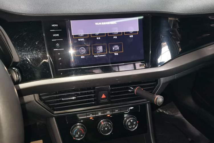 Used Volkswagen Bora 2021 1.5L Automatic Comfort Smart Connect Edition Audio And AC Panel