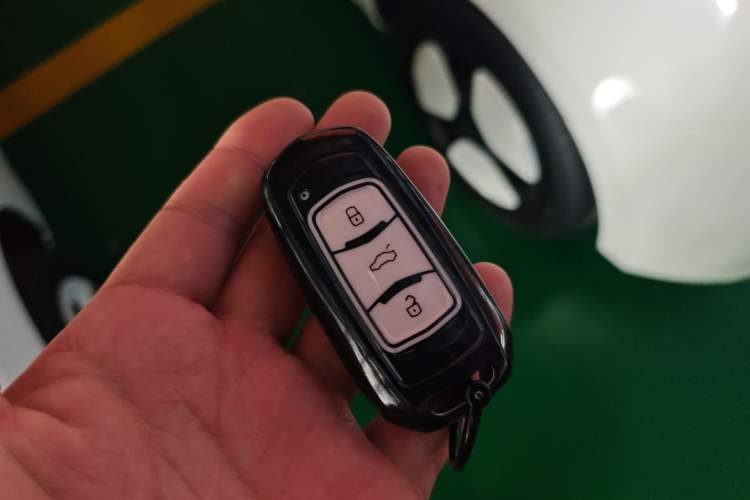 Used Geely Galaxy Panda 2025 210 km – Yuanqi Bear Vehicle Key