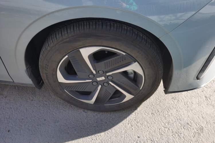 Used Geely Galaxy L6 2024 60km PLUS Dragon Edition