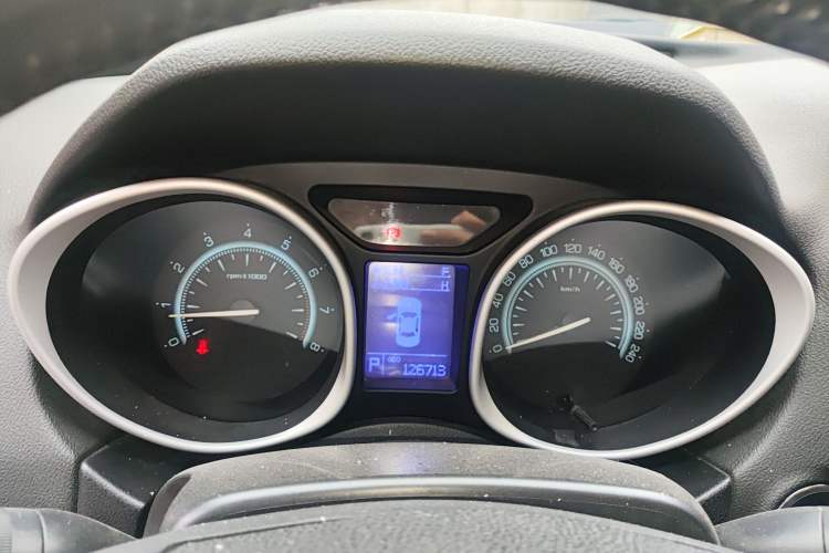 Used GAC Trumpchi GS5 2014 2.0L Automatic Two-Wheel Drive Anniversary Value Edition Instrument Cluster