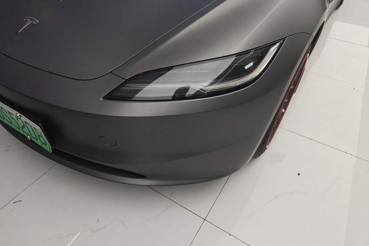 Used Tesla Model 3 2025 Rear-Wheel-Drive Version
