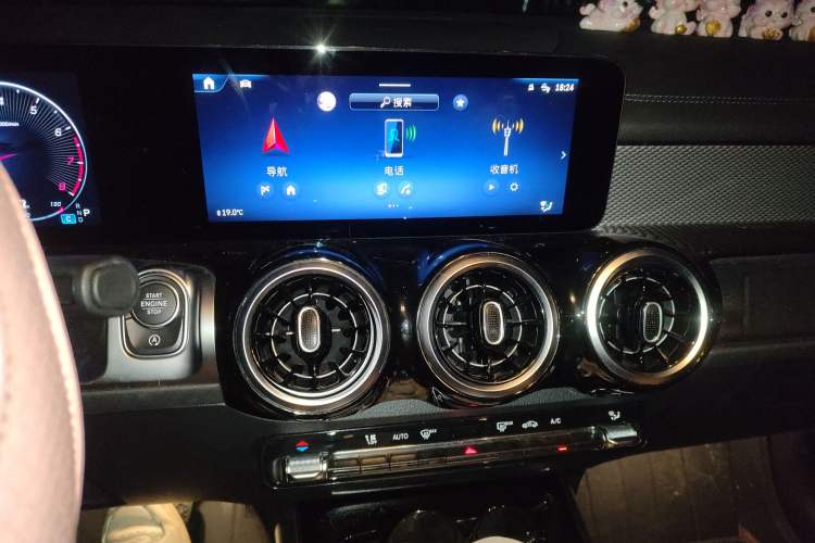 Used Mercedes-Benz GLB 2023 Refreshed GLB 200 Dynamic Edition
