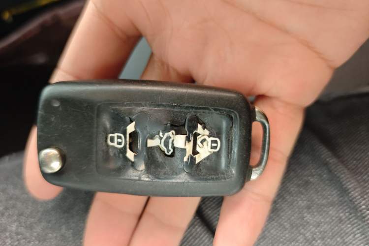 Used Volkswagen Santana 2015 1.6L Manual Comfort Edition Vehicle Key