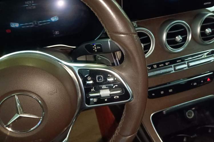 Used Mercedes-Benz GLC 2020 GLC 260 L 4MATIC Luxury Model