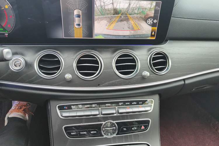 Used Mercedes-Benz E-Class 2019 E 260 L Sport Edition Audio And AC Panel