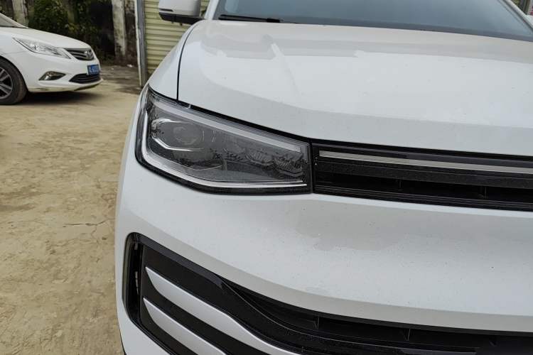 Used Volkswagen Tharu 2025 New Sharp 1.5L Ambitious Edition