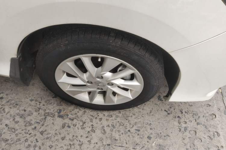 Used Honda Gienia 2017 1.5L Manual Classic Edition Right Front Wheel Hub